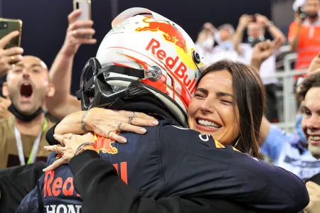 Kelly Piquet openhartig over dochter Penelope na ‘moeilijke maand’