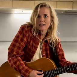 Video | Ilse DeLange bezoekt TikTokker nadat ze viral gaat met oude hit