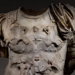 Marmeren torso Romeinse keizer levert recordbedrag van 34,3 miljoen dollar op